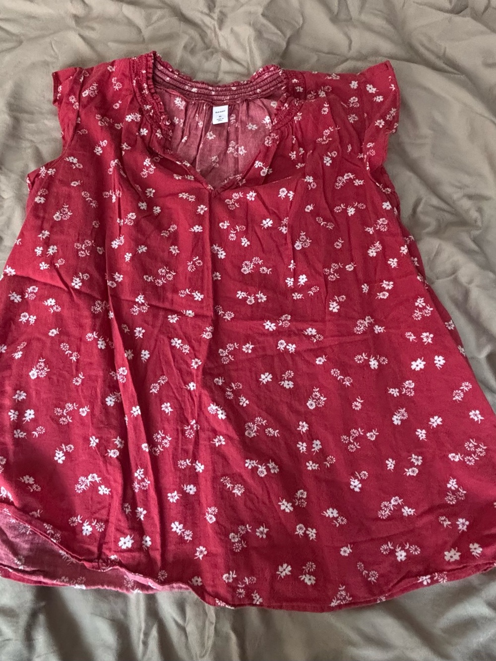 Old Navy Red Floral Short Sleeve Blouse